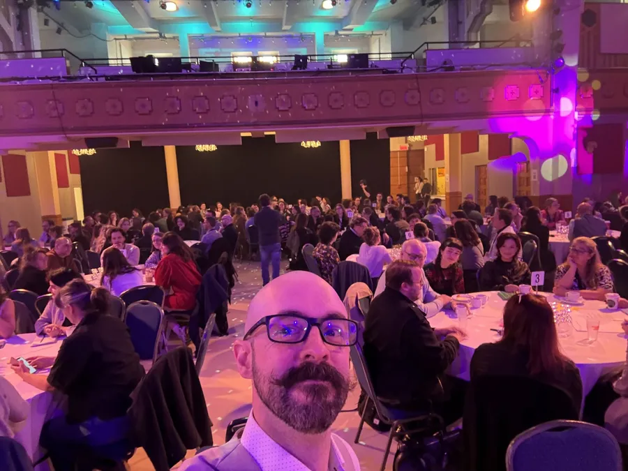 Presenting to a full room at an &friends event